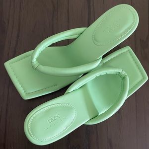 Padded Thong Square Toe Sandals